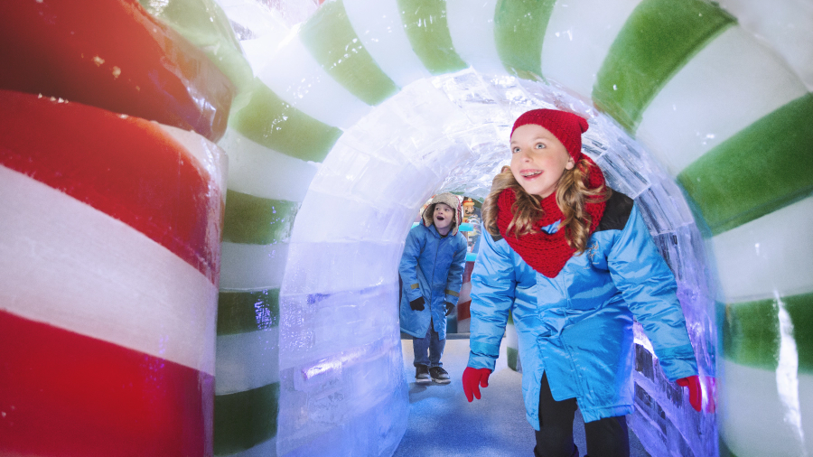 Colorado Hotel with Ice Sculptures | Christmas at Gaylord Rockies